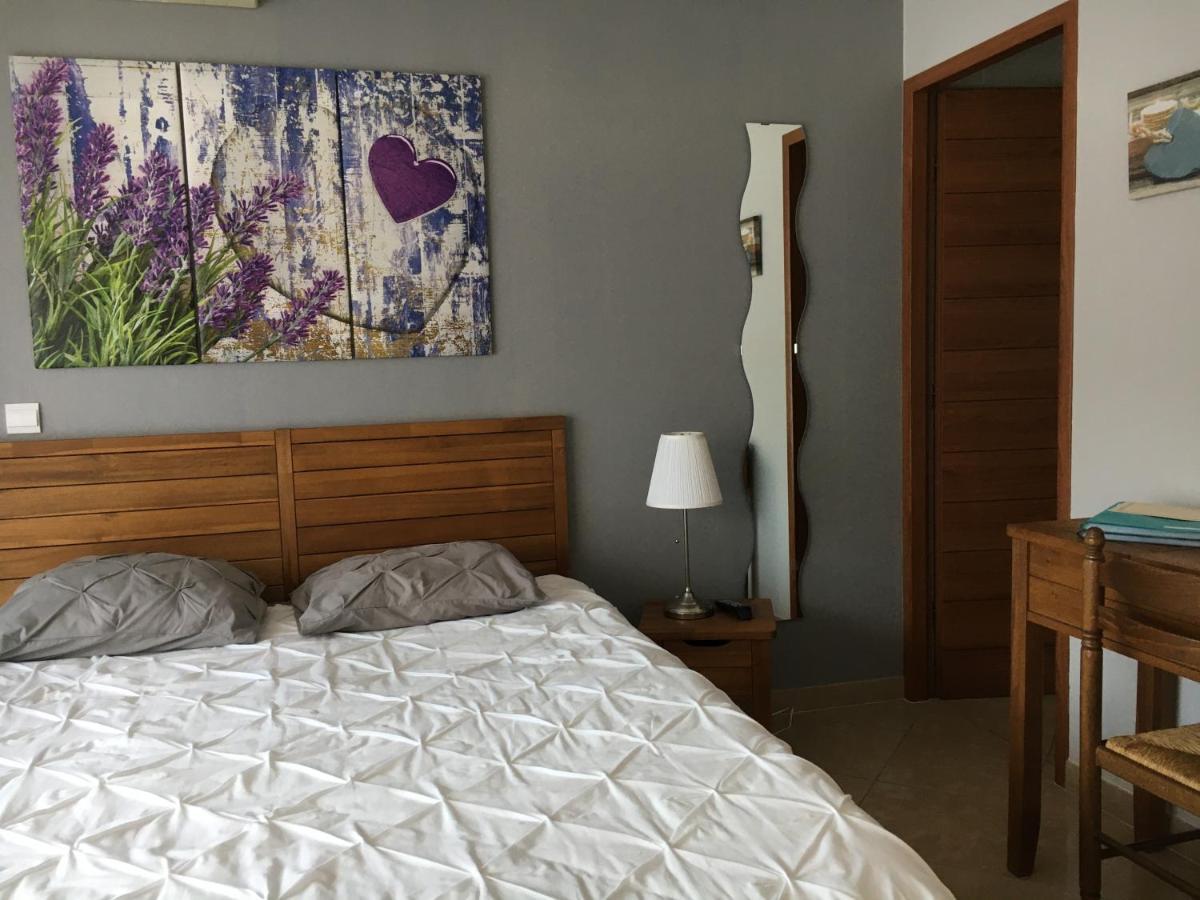 Les Lavandes Bed & Breakfast Alleins Luaran gambar