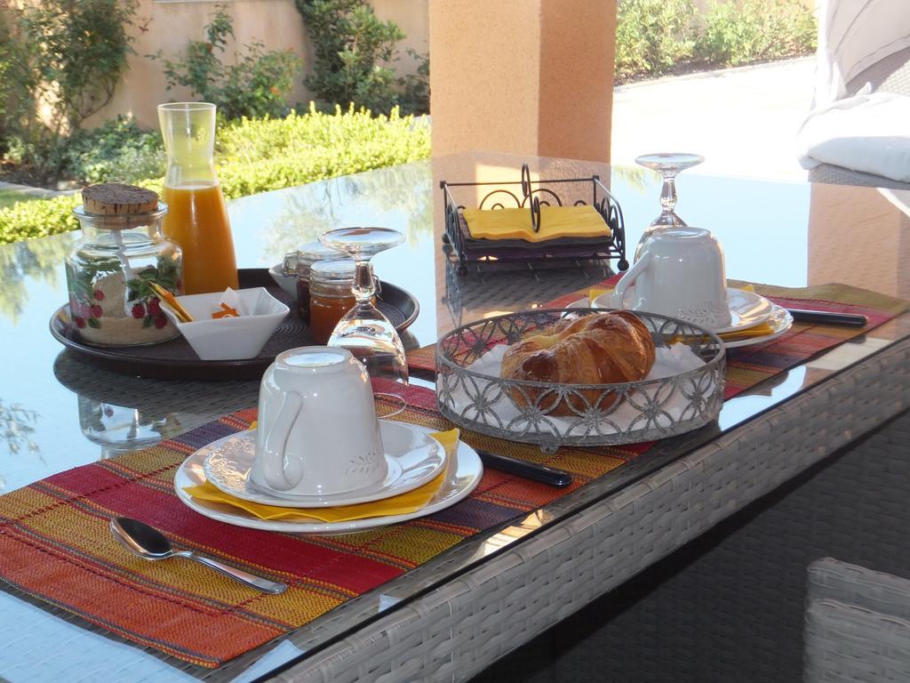 Les Lavandes Bed & Breakfast Alleins Luaran gambar